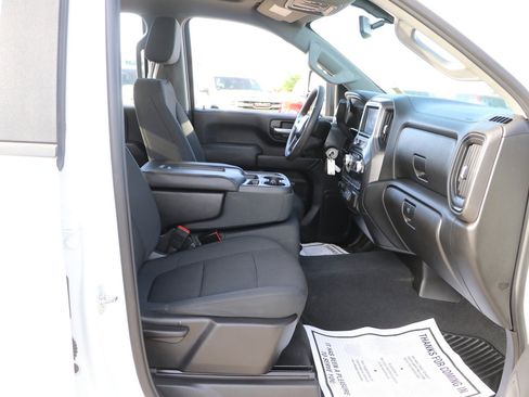 Used 2020 GMC Sierra 3500 4x4 Crew Cab w/ Gooseneck/5TH Wheel Package image 31
