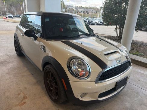 Used 2010 MINI Cooper S image 4