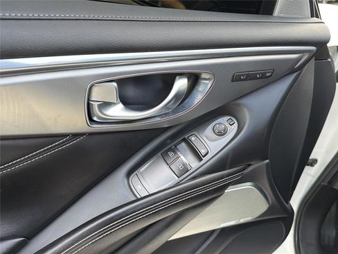 Used 2018 INFINITI Q60 3.0t Luxe w/ Sensory Package 3.0T Luxe AWD/4WD image 27