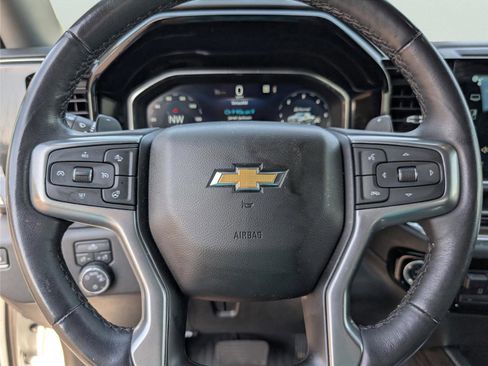 Used 2023 Chevrolet Silverado 1500 LT image 25