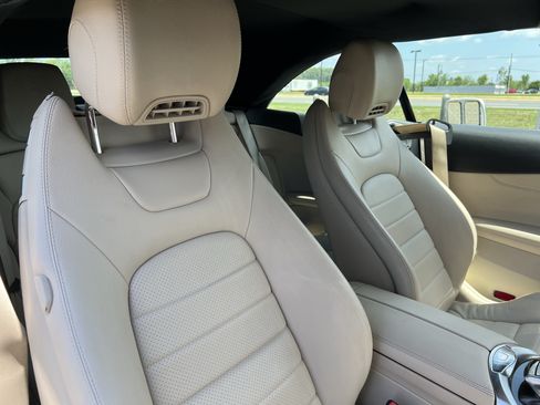 Used 2020 Mercedes-Benz C 300 Cabriolet image 35