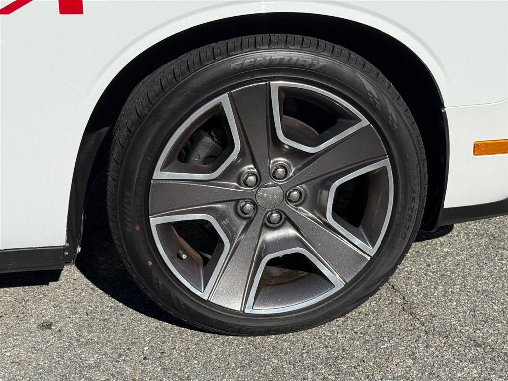 Used 2012 Dodge Challenger R/T RWD image 33