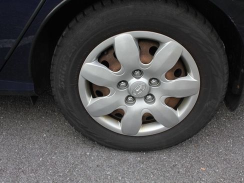 Used 2009 Hyundai Elantra GLS w/ Popular Equipment Pkg 2 image 17