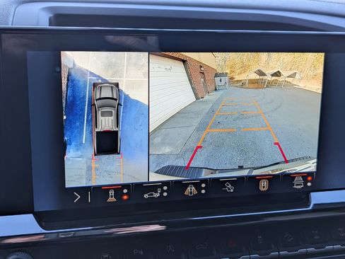 Used 2024 Chevrolet Silverado 1500 ZR2 w/ Technology Package image 28