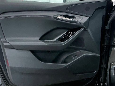 Used 2025 Audi Q6 e-tron Premium w/ Convenience Package image 25