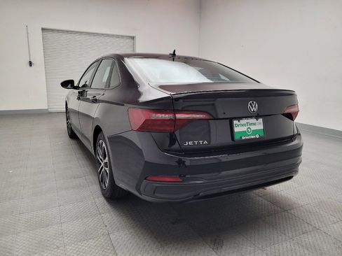 Used 2022 Volkswagen Jetta Sport image 6