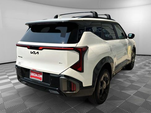 New 2027 Kia Seltos X-Line S w/ X-Line S Premium Package AWD/4WD image 4