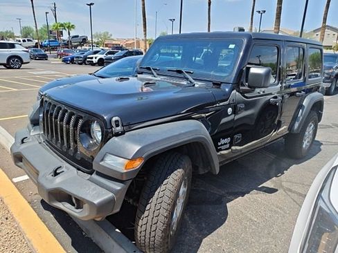 Used 2018 Jeep Wrangler Unlimited Sport S AWD/4WD image 23