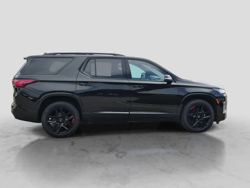 Used 2023 Chevrolet Traverse Premier w/ Redline Edition AWD/4WD image 9