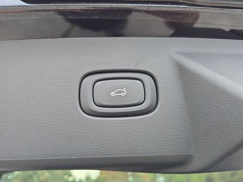 New 2025 VinFast VF 8 Plus AWD/4WD image 23