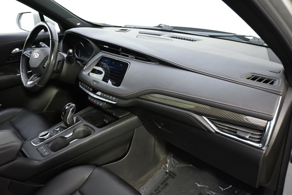 Used 2019 Cadillac XT4 Sport w/ Cold Weather Package AWD/4WD image 15
