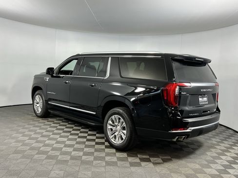 Used 2025 GMC Yukon XL Denali image 9