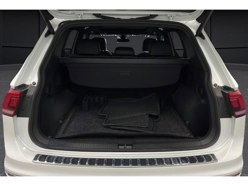 Used 2024 Volkswagen Tiguan SEL R-Line AWD/4WD image 26