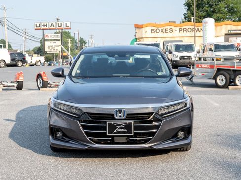 Used 2022 Honda Accord Touring image 3