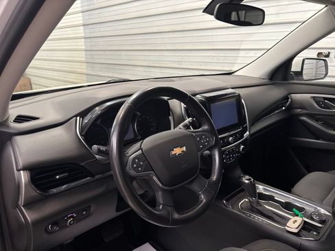 Used 2018 Chevrolet Traverse LT AWD/4WD image 10