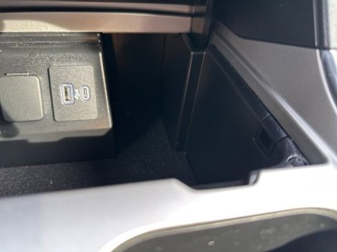 Used 2023 Ford Explorer Limited w/ Limited Technology Package image 27