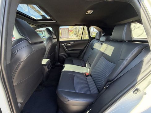 Used 2019 Toyota RAV4 XSE image 20