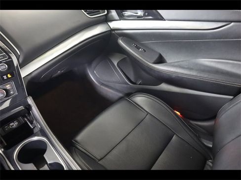 Used 2020 Nissan Maxima 3.5 SV w/ Floor Mat Group image 18