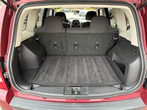 Used 2015 Jeep Patriot Sport w/ Power Value Group AWD/4WD image 17