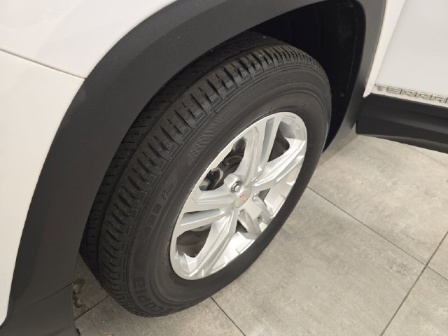 Used 2020 GMC Terrain SLE w/ Driver Convenience Package AWD/4WD image 40