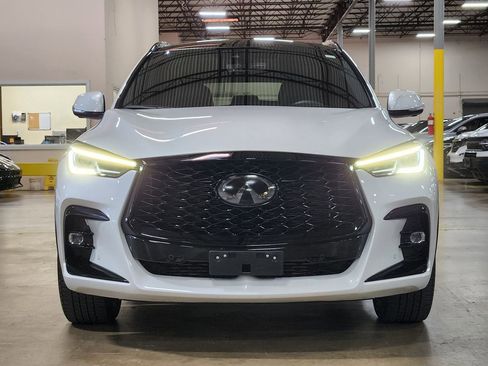 Used 2023 INFINITI QX50 Sport FWD image 2