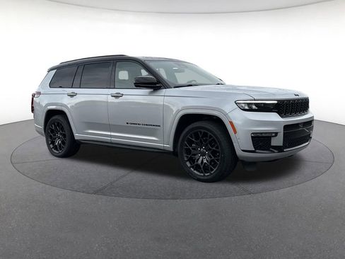 Certified 2025 Jeep Grand Cherokee L Summit AWD/4WD image 8