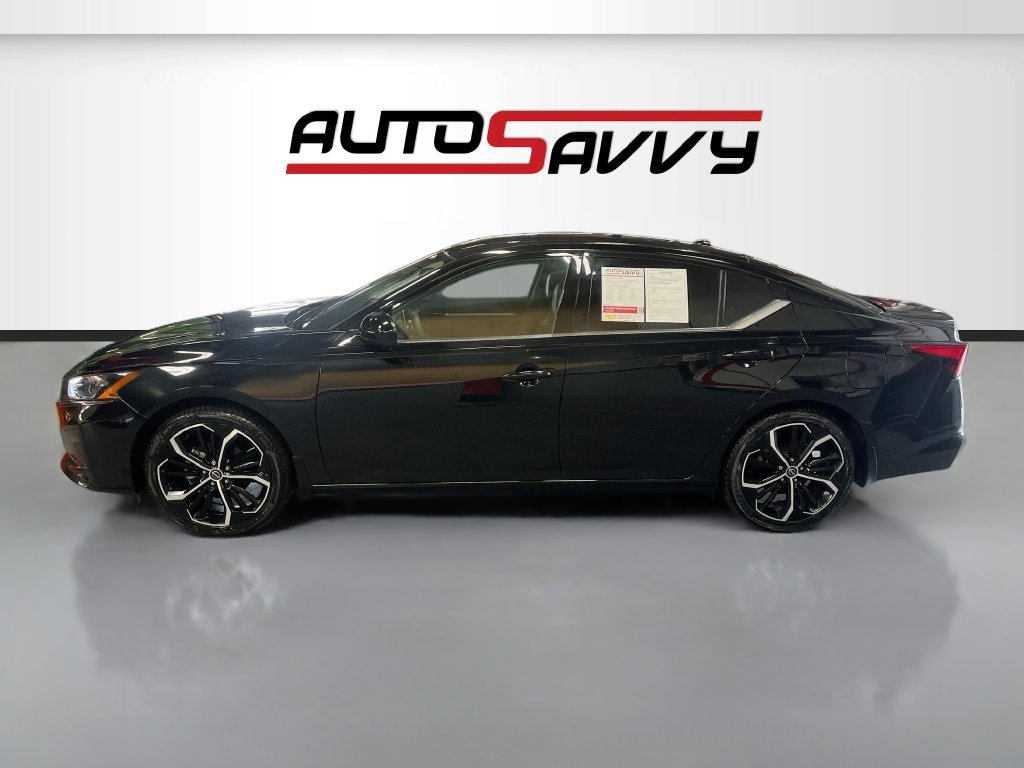 Used 2025 Nissan Altima 2.5 SR FWD image 4