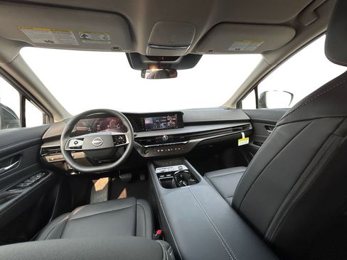 Certified 2025 Nissan Murano SV image 19