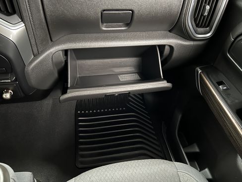 Used 2019 Chevrolet Silverado 1500 RST w/ All-Star Edition image 35