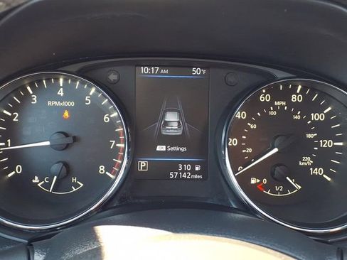 Used 2020 Nissan Rogue SV AWD/4WD image 23