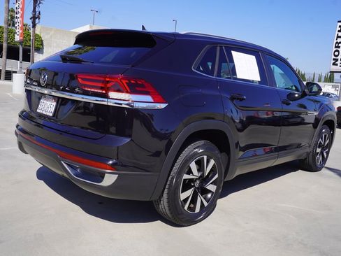 Used 2022 Volkswagen Atlas Cross Sport SE image 6