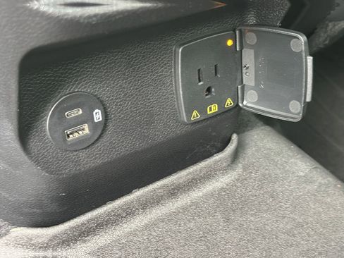 Used 2025 Ford Ranger Raptor image 18