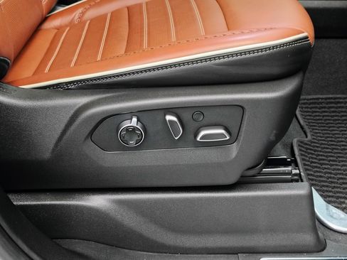 Used 2024 GMC Sierra 1500 Denali Ultimate image 39