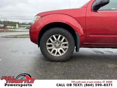 Used 2014 Nissan Frontier SV w/ SV Value Truck Package AWD/4WD image 24