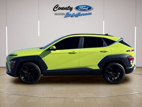 Used 2024 Hyundai Kona Limited image 3