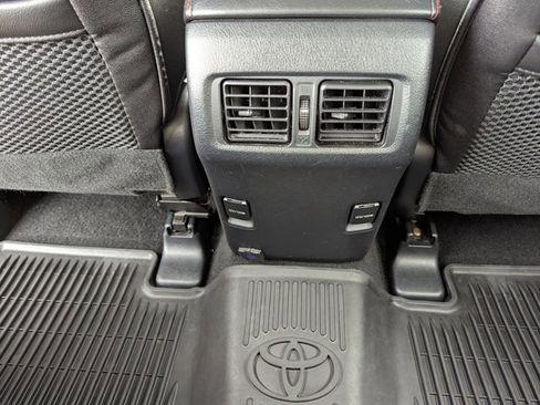 Used 2018 Toyota 4Runner TRD Off-Road Premium image 17