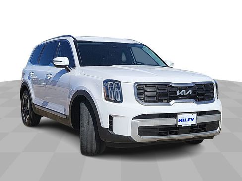 Used 2024 Kia Telluride S w/ S Sunroof Package image 2