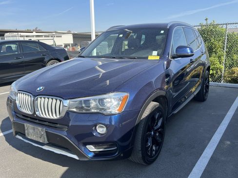 Used 2017 BMW X3 xDrive28i AWD/4WD image 2