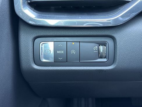 New 2026 GMC Acadia Elevation w/ Elevation Premium Package FWD image 17