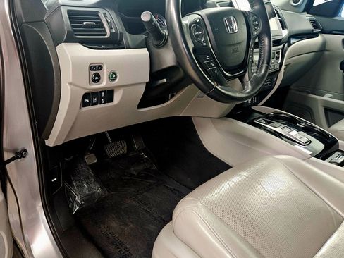 Used 2018 Honda Pilot Elite image 9