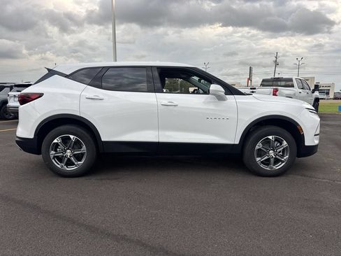 New 2026 Chevrolet Blazer LT FWD image 8