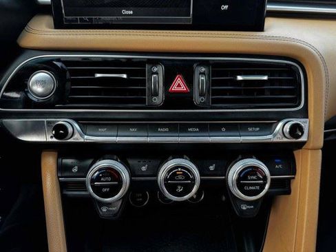Used 2022 Genesis G70 2.0T w/ Prestige Package AWD/4WD image 33