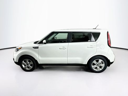 Used 2018 Kia Soul FWD image 4