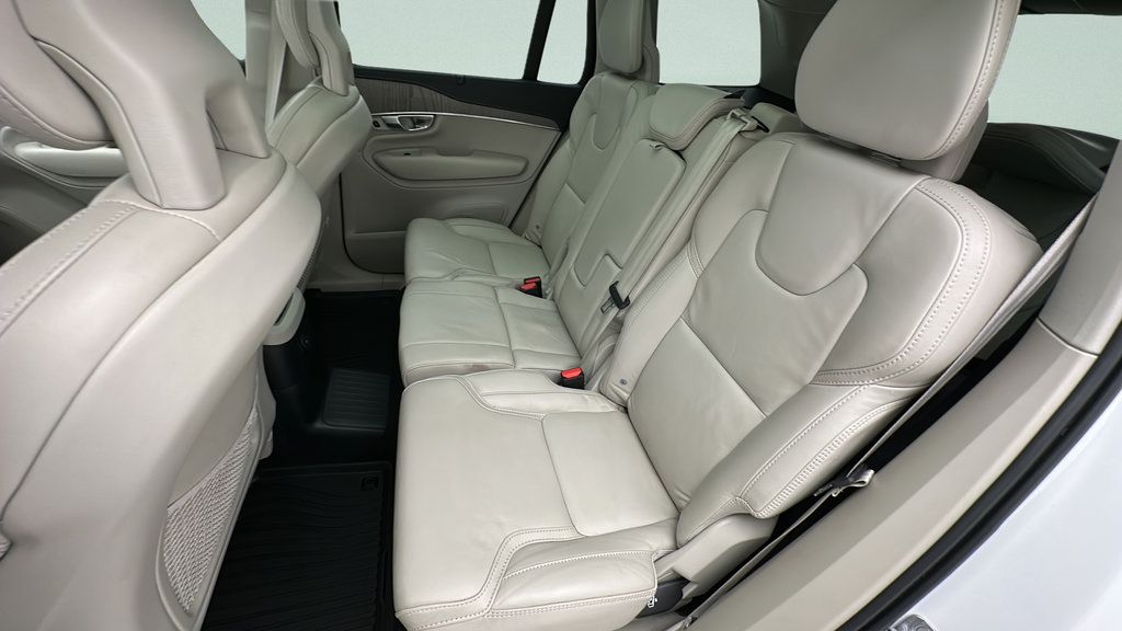 Used 2021 Volvo XC90 T8 Inscription w/ Advanced Package AWD/4WD image 9