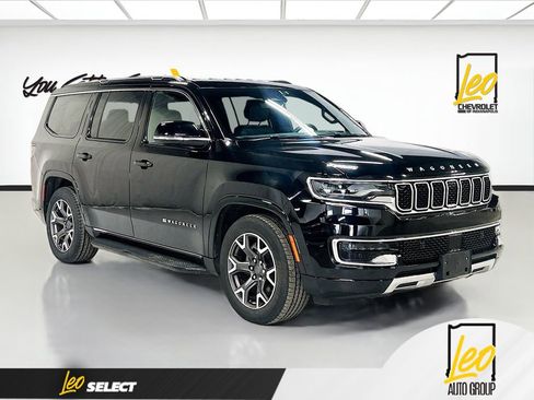 Used 2024 Jeep Wagoneer Series III image 3