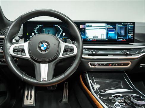 Used 2023 BMW X7 xDrive40i w/ Executive Package image 19