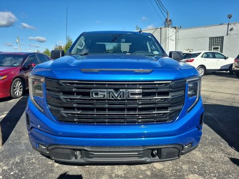 Used 2022 GMC Sierra 1500 Elevation AWD/4WD image 3