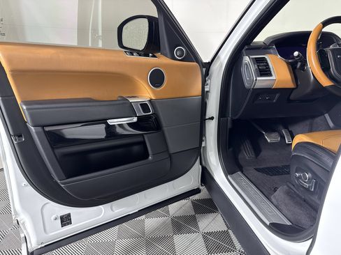 Used 2018 Land Rover Range Rover Sport SVR AWD/4WD image 5