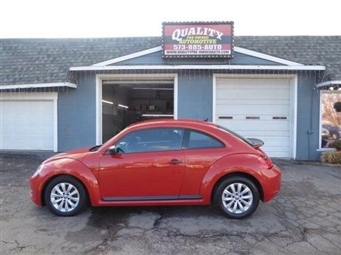 Used 2016 Volkswagen Beetle 1.8T image 1