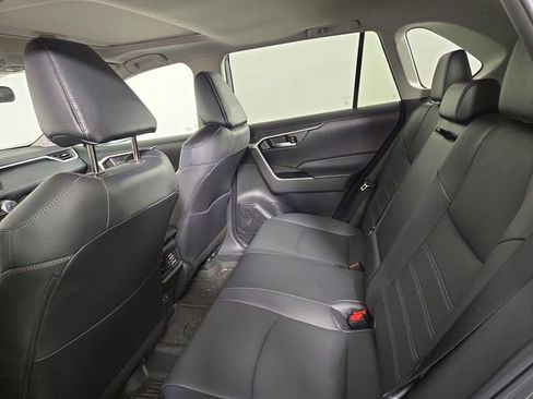 Used 2023 Toyota RAV4 XLE Premium image 15